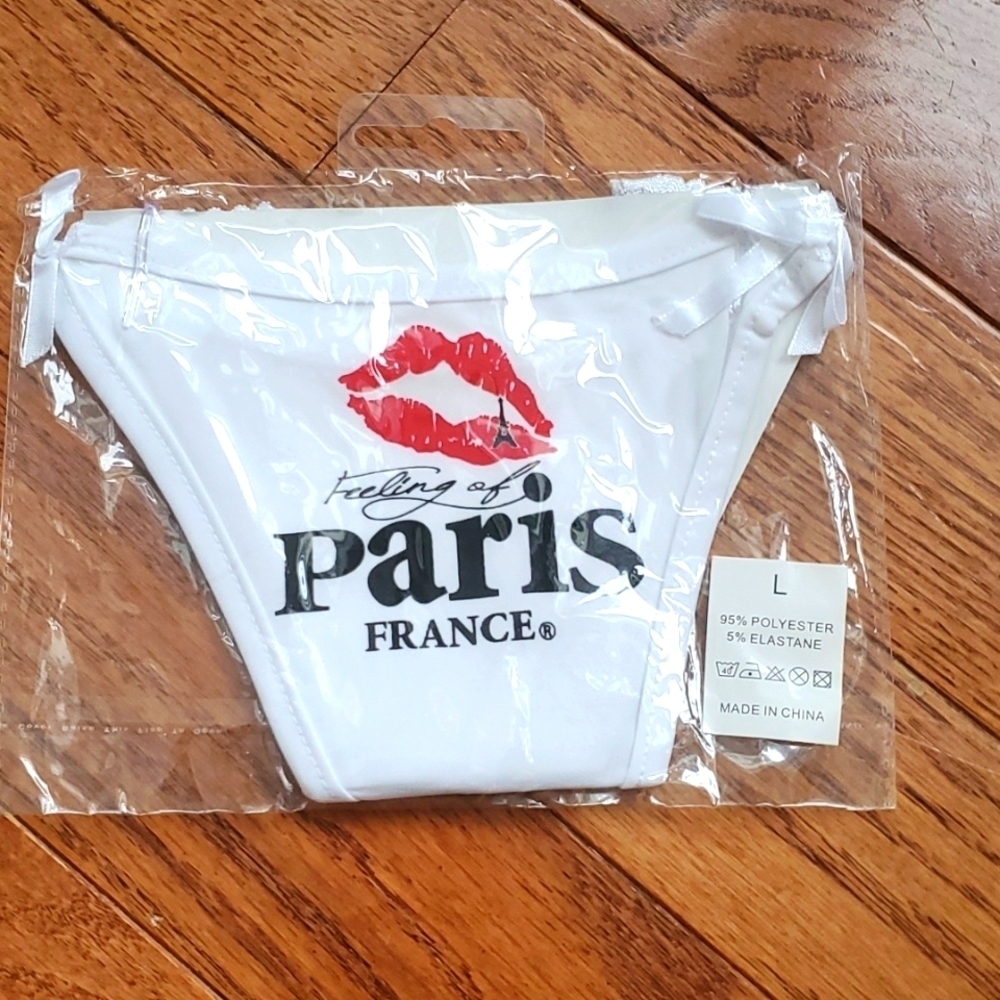 Feeling of Paris France thong L